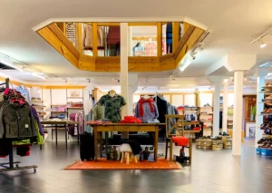 sportgeschaeft briand leukerbad innen 04